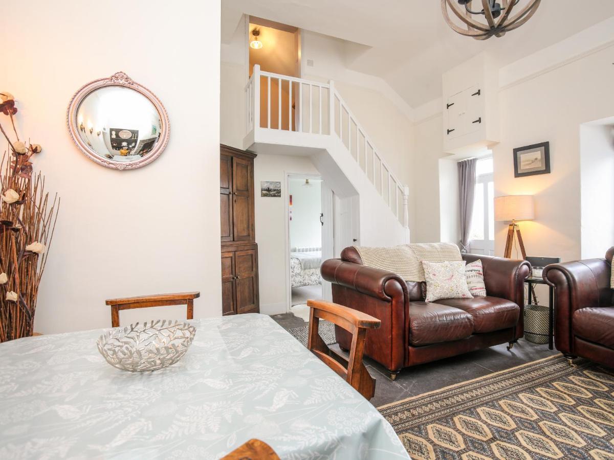 Bodfeurig Farm Cottage Бангор Экстерьер фото