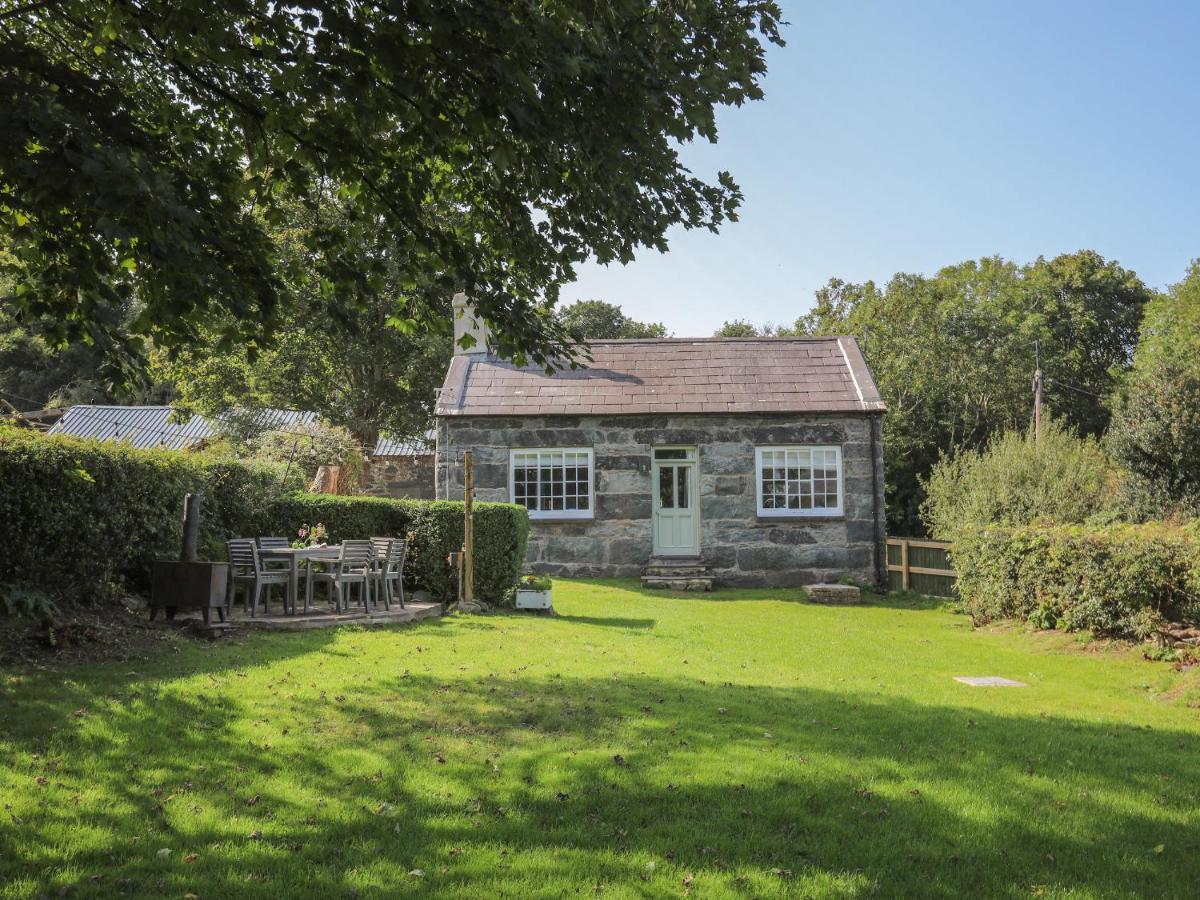Bodfeurig Farm Cottage Бангор Экстерьер фото
