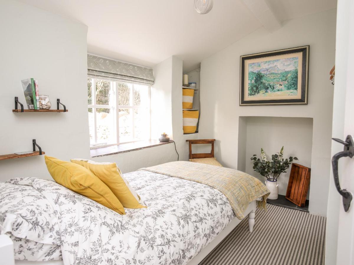 Bodfeurig Farm Cottage Бангор Экстерьер фото
